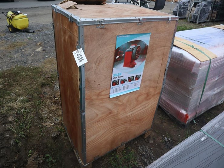 sdlanch-tire-balancing-machine-image-1