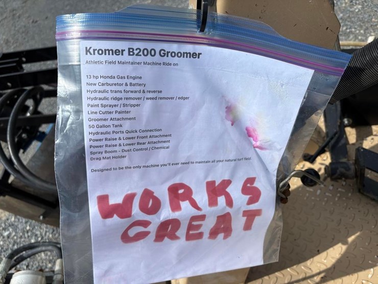 kromer-b200-line-painter/groomer-image-9