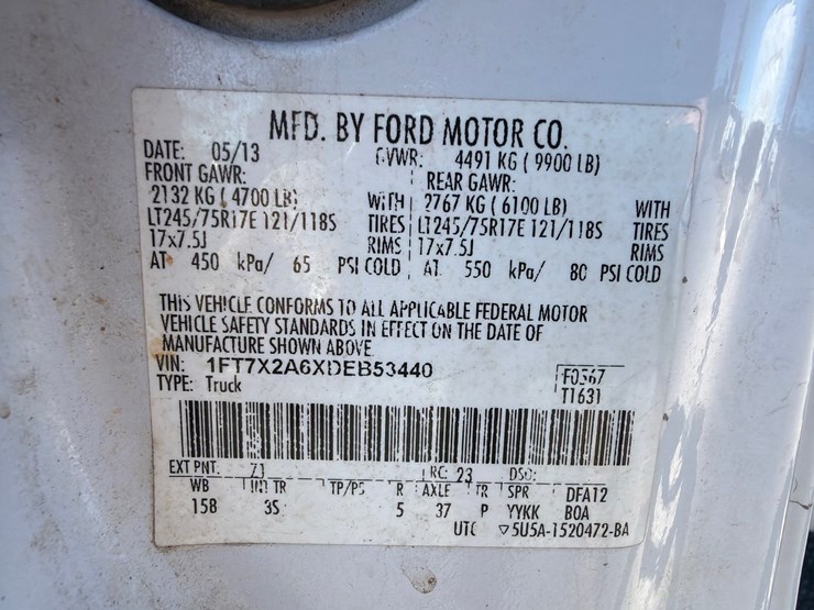 #98-•-2013-ford-xlt-f-250-pickup-truck-image-28