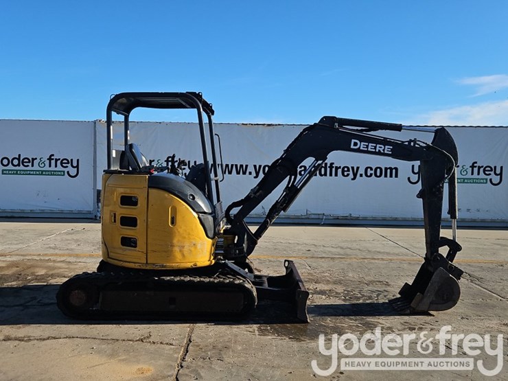 2021-deere-30g-image-6