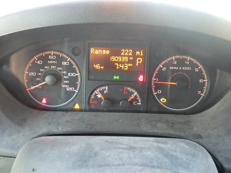 2021-dodge-3500-image-32