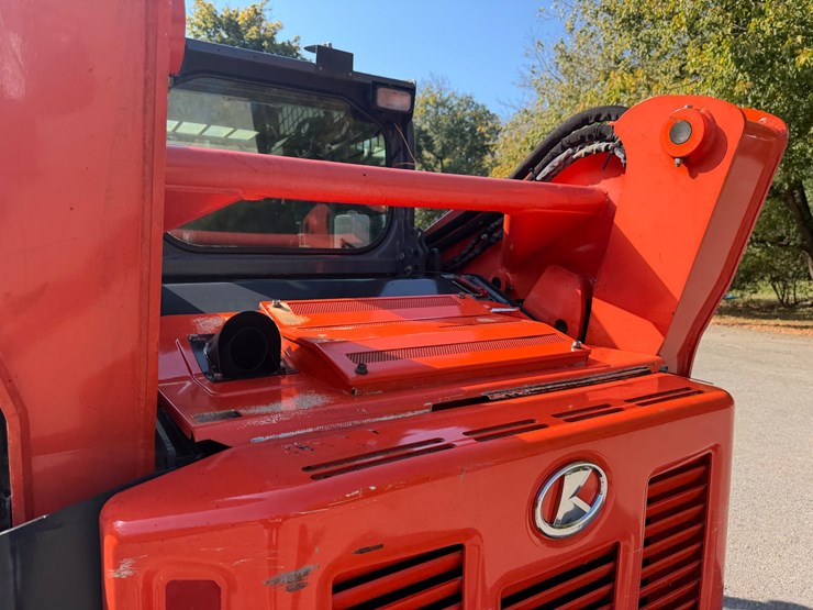 kubota-svl90-2-image-21