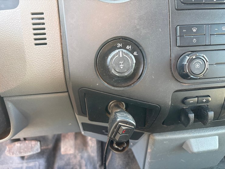 2014-ford-f350-image-58