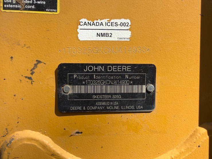 2021-deere-325g-image-34