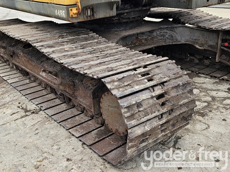 2013-volvo-ec220dl-image-12