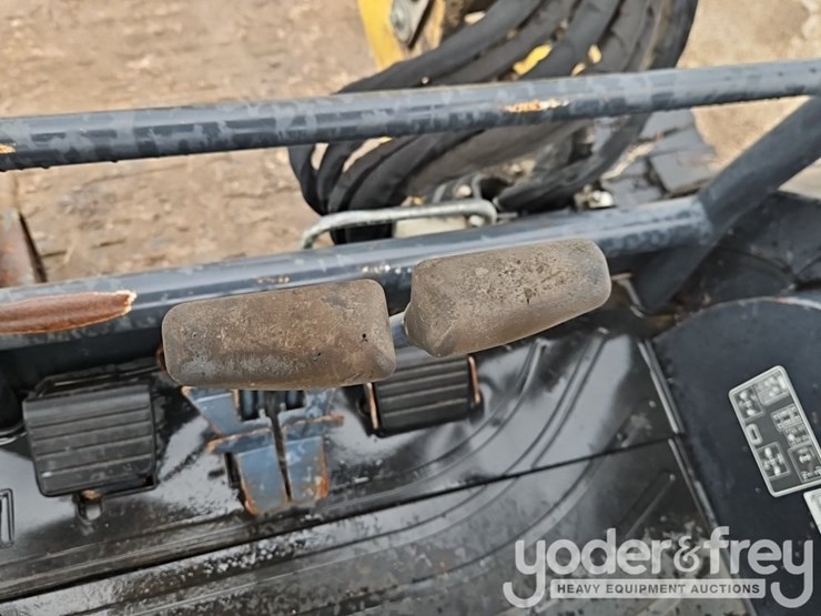 2020-yanmar-vio50-6a-image-33