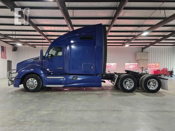 2015-kenworth-t680-image-5
