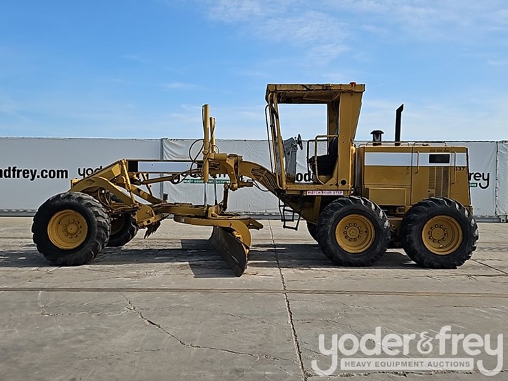 caterpillar-120h-image-2