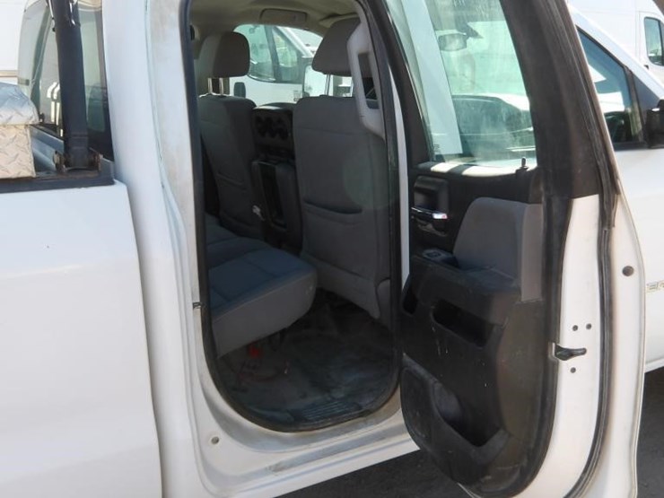 2017-gmc-sierra-1500-image-15