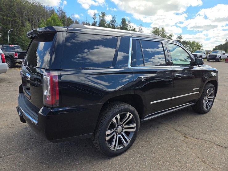 2019-gmc-yukon-image-5