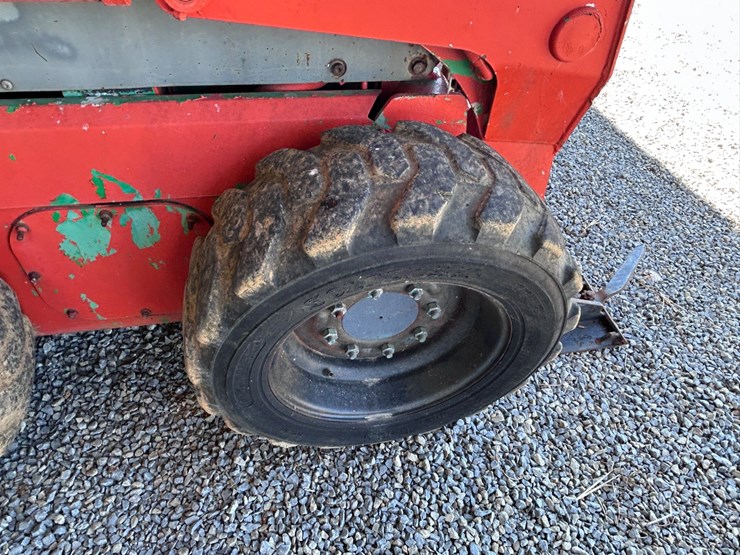 #82-•-omni-quip-compact-skid-steer-image-9