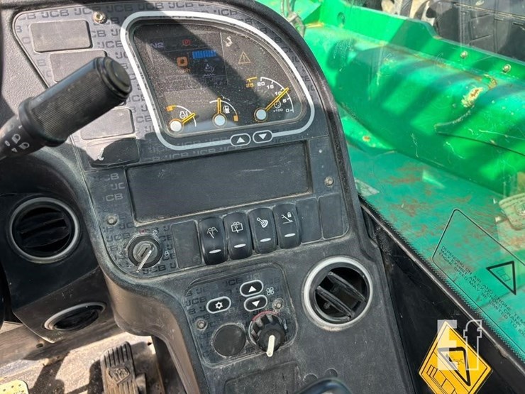 2018-jcb-512-56-image-37