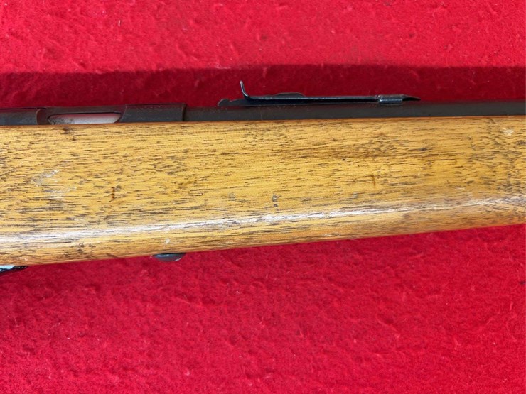 marlin-glenfield-model-100-6-.22-lr-single-shot-bolt-action-rifle-image-9