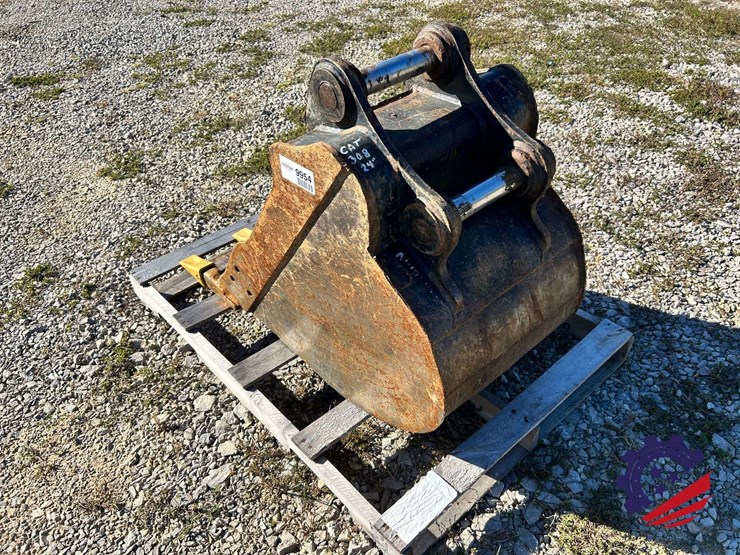 caterpillar-24-image-3