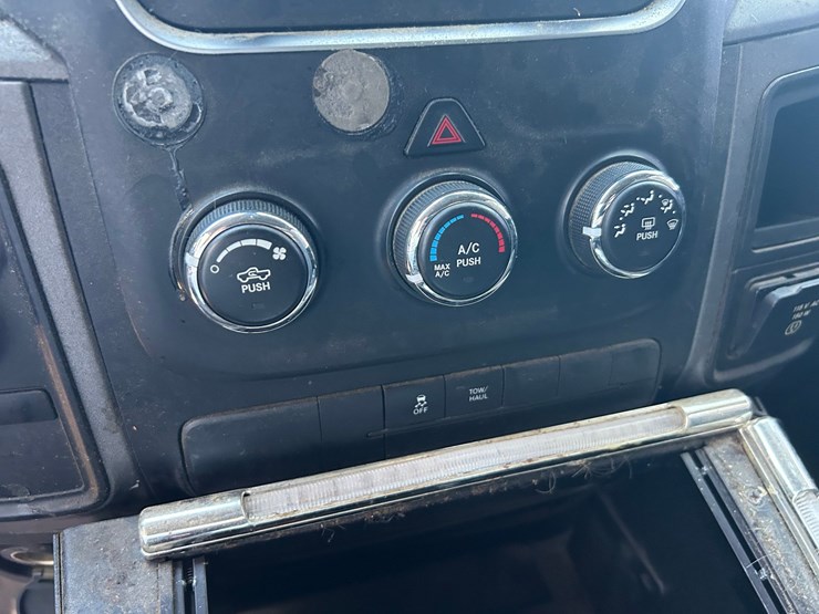 2013-dodge-1500-image-56