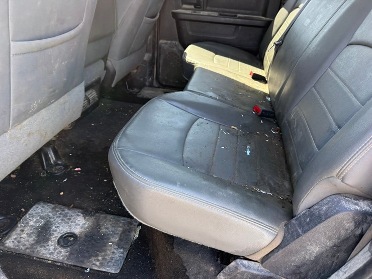 2016-dodge-1500-image-56