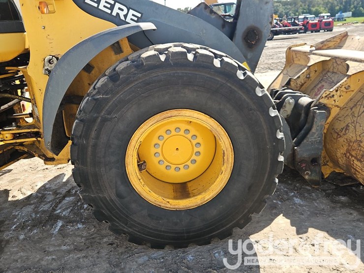 2019-deere-524l-image-11