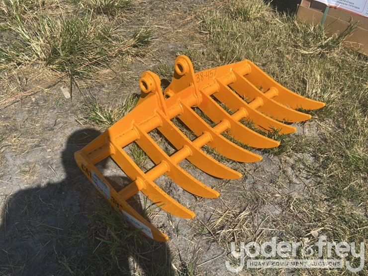 caterpillar-303-image-4