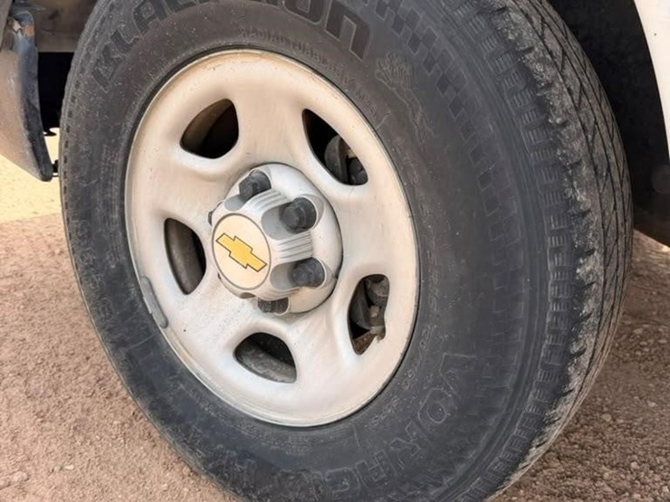 2005-chevrolet-express-1500-image-16