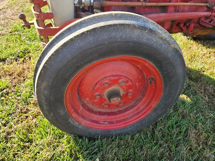 ford-8n-image-11