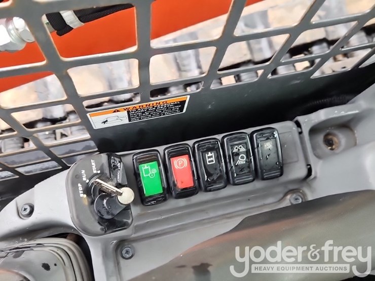 2024-kubota-svl65-2-image-26