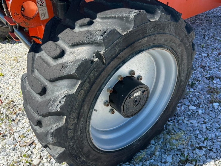 2020-jlg-600s-image-18