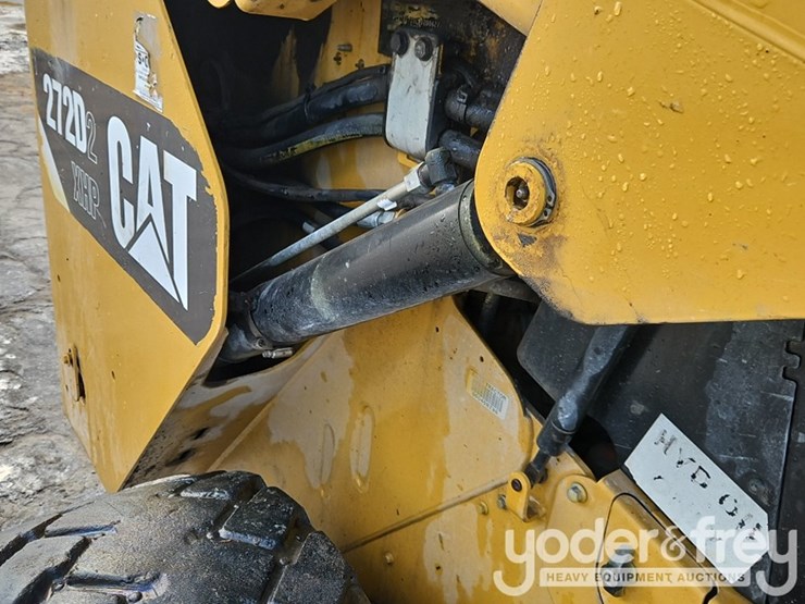 2017-caterpillar-272d2-xhp-image-9