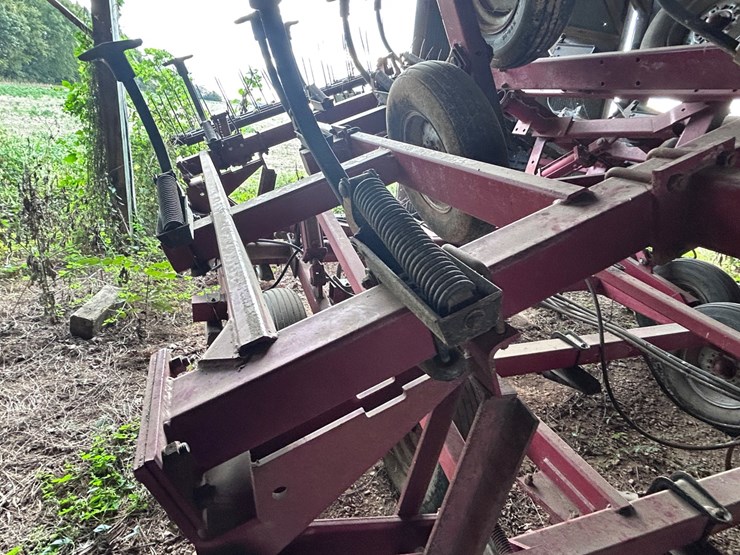 #74-•-case-4300-field-cultivator-image-26