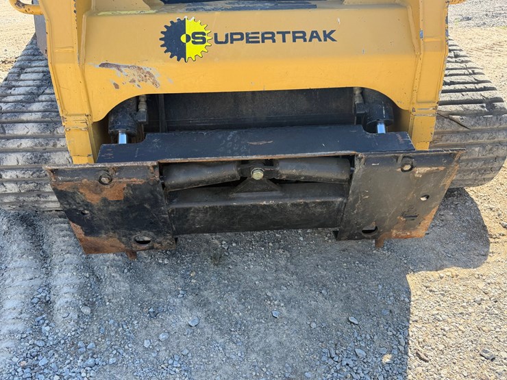 2024-supertrak-sk200tr-image-19