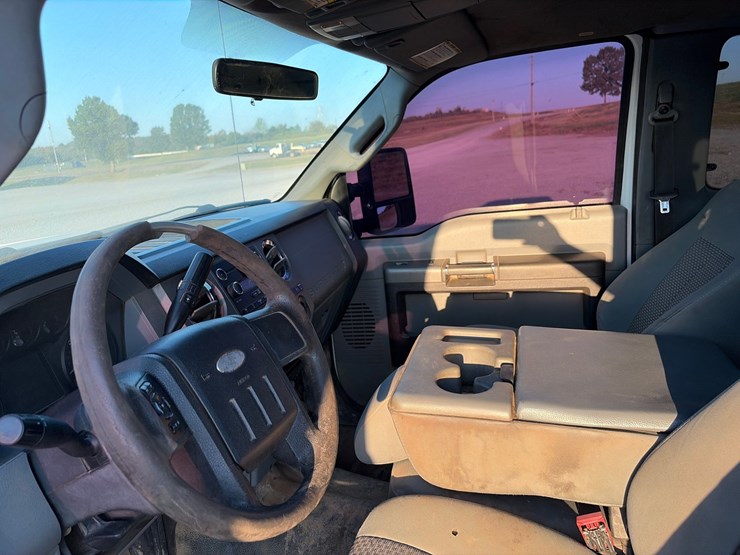 2011-ford-f250-image-15