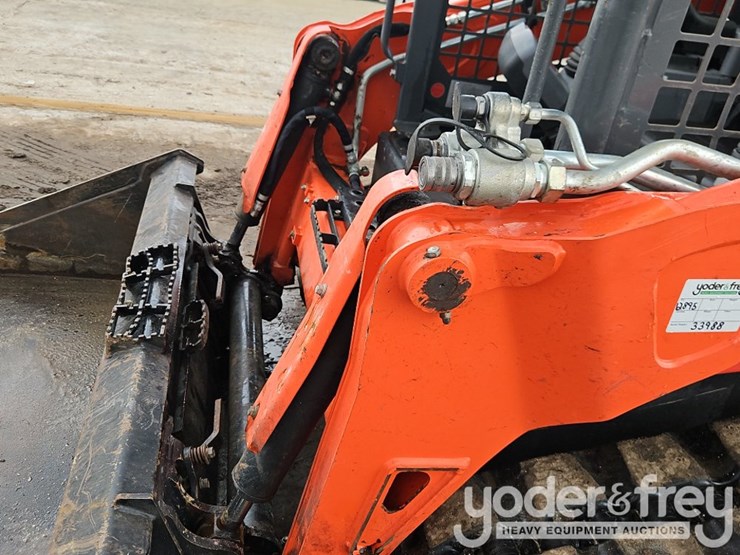 2024-kubota-svl65-2-image-16