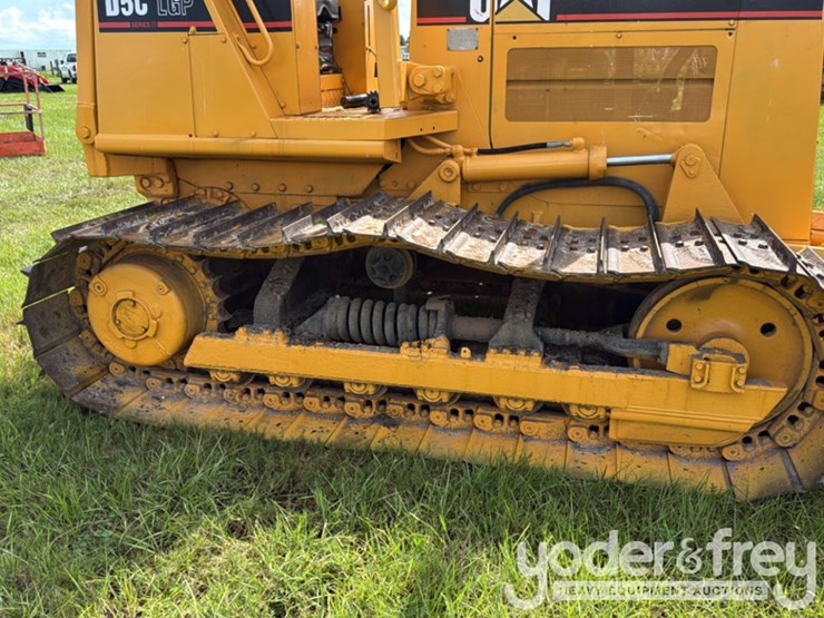 caterpillar-d5c-lgp-image-9