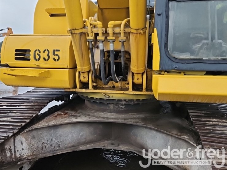 2014-komatsu-pc210-lc-10-image-18