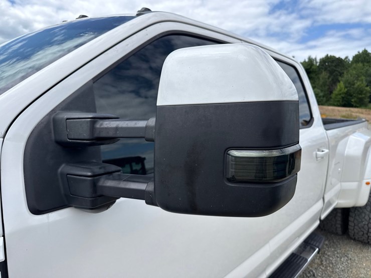 2017-ford-f350-image-18