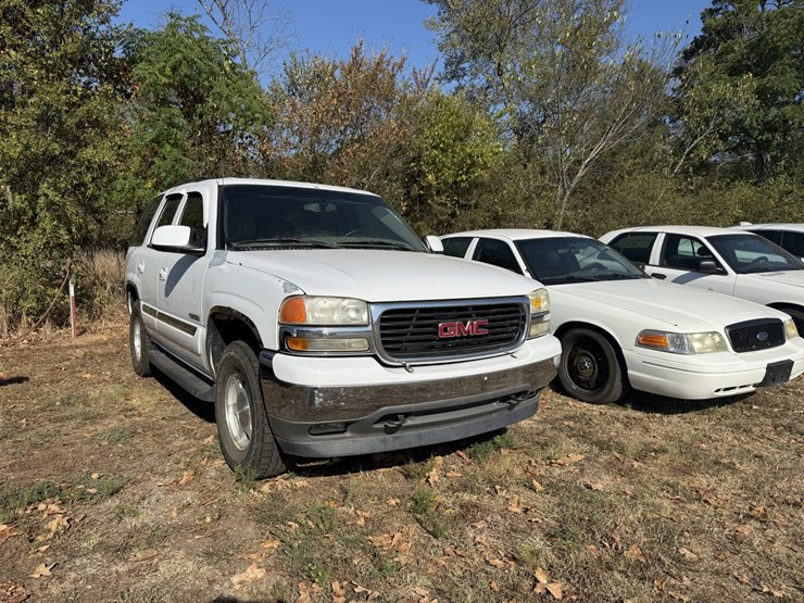 2005-gmc-yukon-image-2