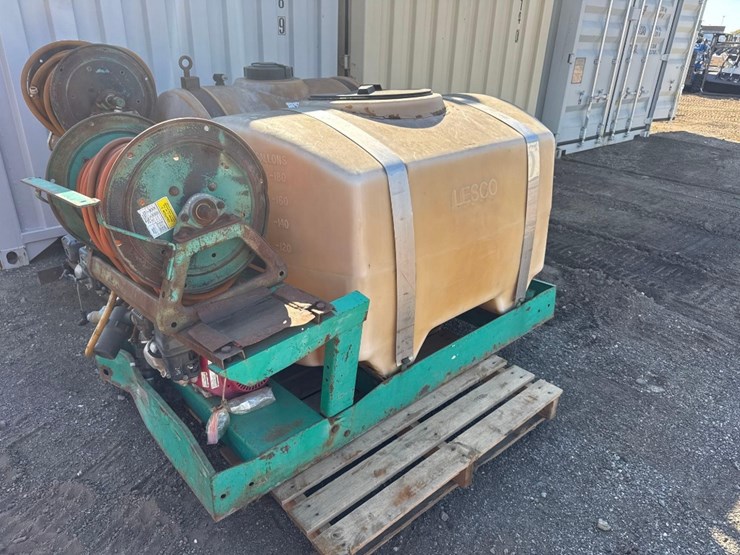 lesco-200gal-sprayer-unit-model-014200-image-1