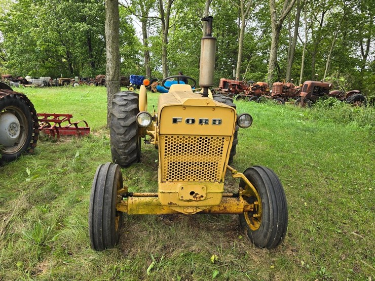 ford-tractor-image-9