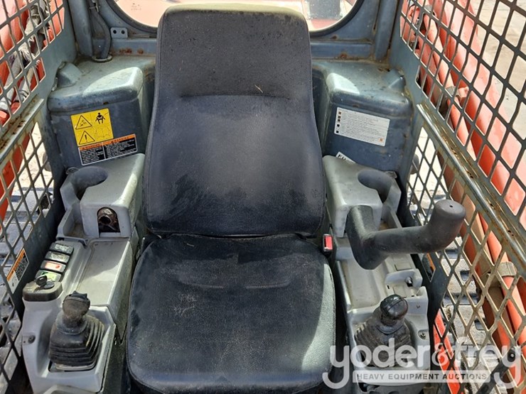 2016-kubota-svl75-2-image-27