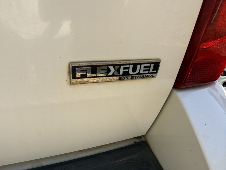 2009-chevrolet-tahoe-image-23