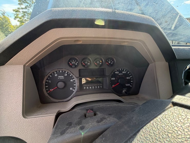 2008-ford-f350-image-24