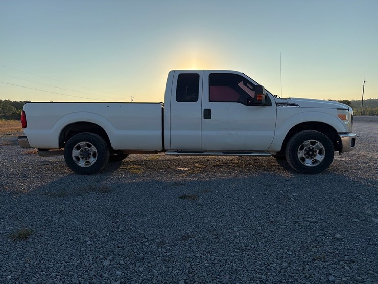 2011-ford-f250-image-10