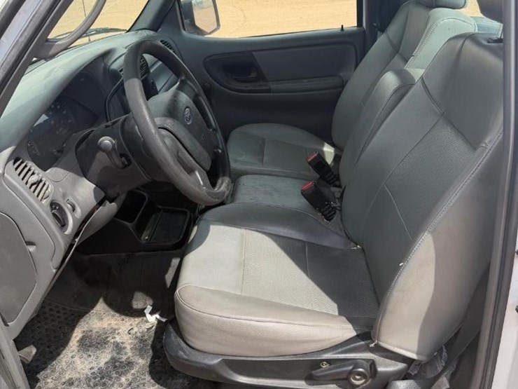2011-ford-ranger-image-9