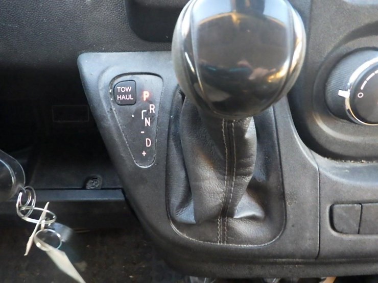 2021-dodge-3500-image-28