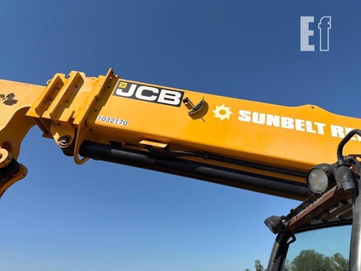 2017-jcb-512-56-image-17