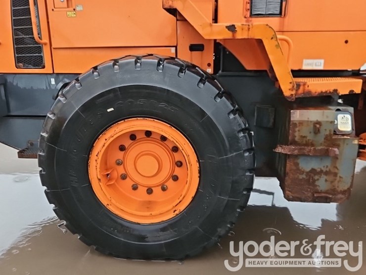 2018-doosan-dl220-5-image-9