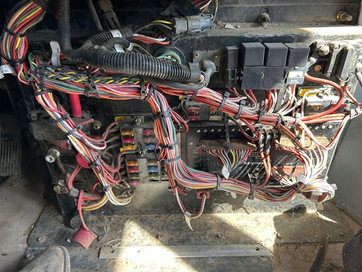 2007-caterpillar-c7-image-88