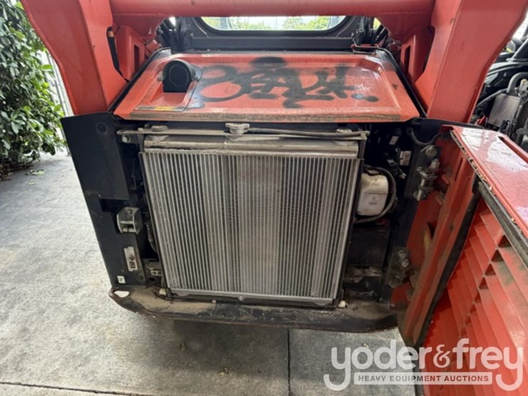 2020-kubota-svl65-2-image-6