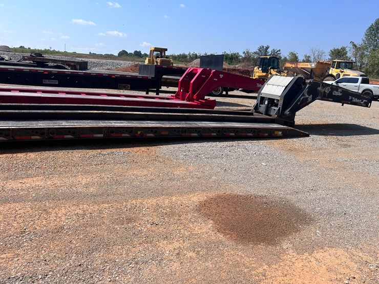 #3-•-2004-talbert-drop-deck-trailer-image-12