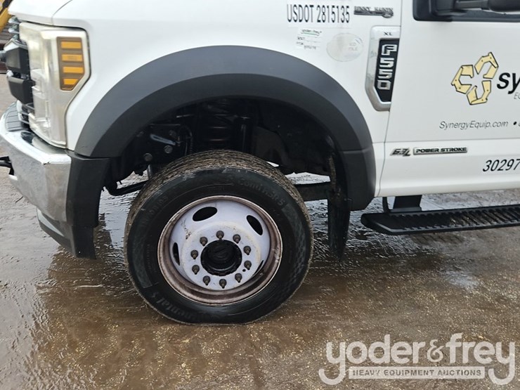 2018-ford-f550-image-10