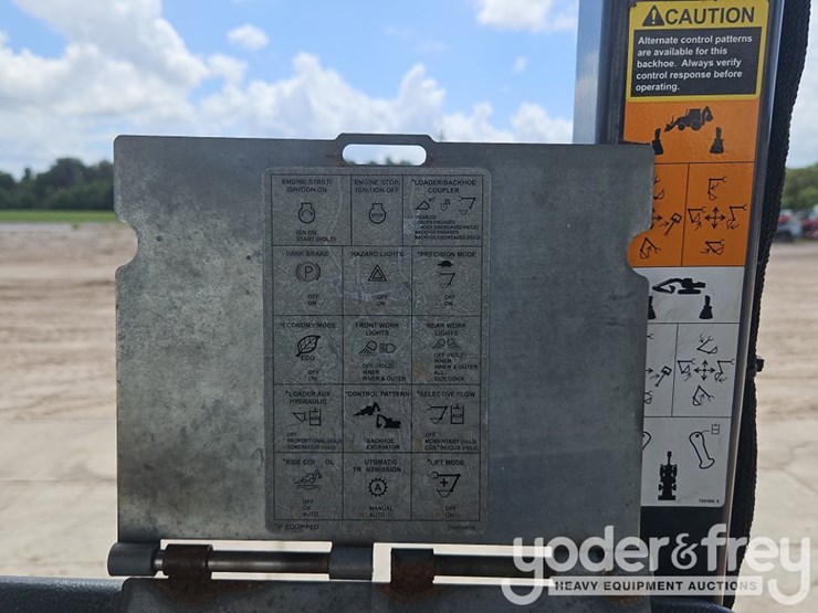 2020-deere-310sl-image-30
